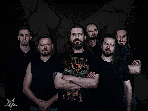 EMBRACE THE DARKNESS – Jednotlivé songy vznikaly postupně podle toho, kdo přišel s nějakým zajímavým riffem nebo motivem.