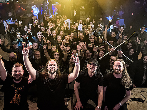 ABSTRACT – Vždy sa snažíme, aby každý náš album bol počas celej svojej dĺžky pestrý a poslucháč mal stále čo počúvať a nenudil sa pri tom.